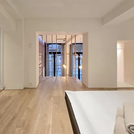 Memore アパートホテル モンス