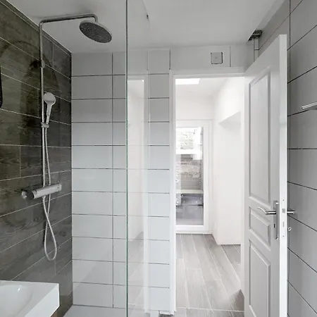 アパートホテル Memore モンス